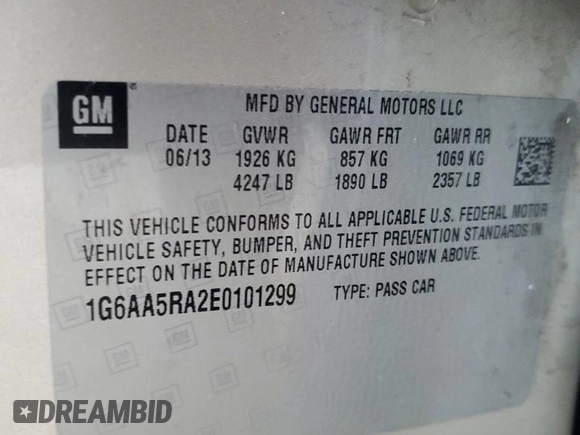 2014 Cadillac ATS Standard RWD z VIN 1G6AA5RA2E0101299, wystawiony jako Copart lot #49240615 z przebiegiem 165 498 mil mil oraz Szkody całkowita. Historia ofert i sprzedaży dostępna na DreamBid. Obrazek 13.