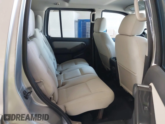 2008 Ford Explorer XLT z VIN 1FMEU73898UB09934, wystawiony jako IAAI lot #42560438 z przebiegiem 106 359 mil mil oraz . Historia ofert i sprzedaży dostępna na DreamBid. Obrazek 8.