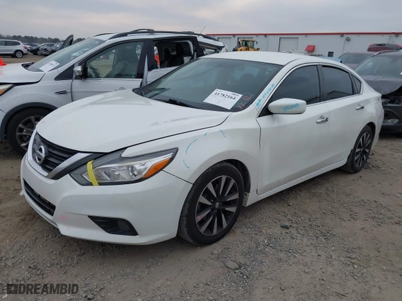 2018 Nissan Altima 2.5 S with VIN 1N4AL3AP5JC266306, listed as a IAAI auction lot 41782164 with 221,717 mi miles. Bid and sale history available at carsss.com. Image 21.