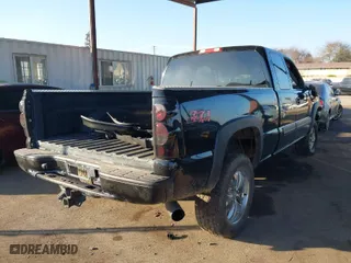 2003 Chevrolet Silverado 1500 LS with VIN 2GCEK19T431132402, listed as a IAAI auction lot 41278893 with 167,312 mi miles. Bid and sale history available at carsss.com. Image 4.