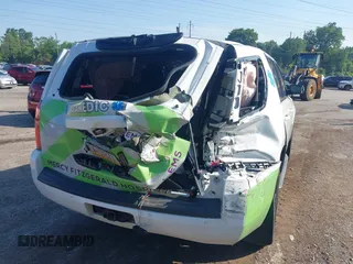 2016 Chevrolet Tahoe Commercial z VIN 1GNSKFEC1GR249946, wystawiony jako IAAI lot #42610587 z przebiegiem Nie podano mil oraz . Historia ofert i sprzedaży dostępna na DreamBid. Obrazek 18.