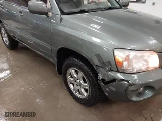 2006 Toyota Highlander w/3rd Row with VIN JTEEP21A760160417, listed as a IAAI auction lot 41427917 with 157,267 mi miles. Bid and sale history available at carsss.com. Image 6.