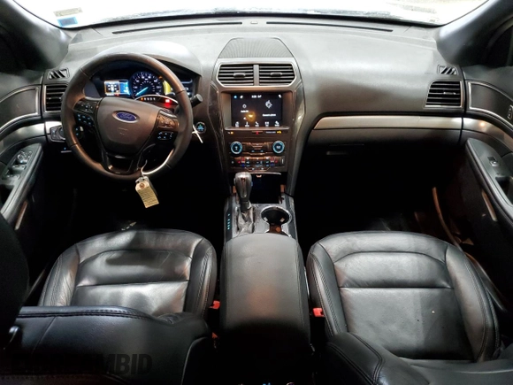 2018 Ford Explorer XLT with VIN 1FM5K8D87JGC82883, listed as a Copart auction lot 87643385 with 61,656 mi miles and Salvage Title. Bid and sale history available at carsss.com. Image 8.