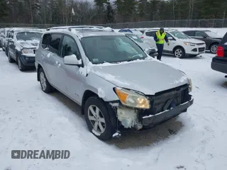 2006 Toyota RAV4 Limited with VIN JTMBK31V065012644, listed as a IAAI auction lot 41164316 with 215,149 mi miles. Bid and sale history available at carsss.com. Image 1.