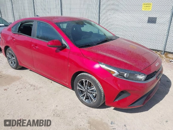 2022 Kia Forte LXS with VIN 3KPF24AD9NE464402, listed as a IAAI auction lot 41797175 with 20,604 mi miles. Bid and sale history available at carsss.com. Image 1.