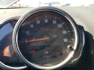 2018 MINI Countryman Cooper S E with VIN WMZYU7C49J3E56564, listed as a Copart auction lot 70389084 with 27,865 mi miles and Salvage Title. Bid and sale history available at carsss.com. Image 9.