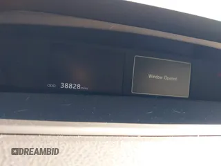 2021 Toyota Prius L Eco z VIN JTDKAMFU5M3137298, wystawiony jako IAAI lot #42270937 z przebiegiem 38 828 mil mil oraz . Historia ofert i sprzedaży dostępna na DreamBid. Obrazek 7.