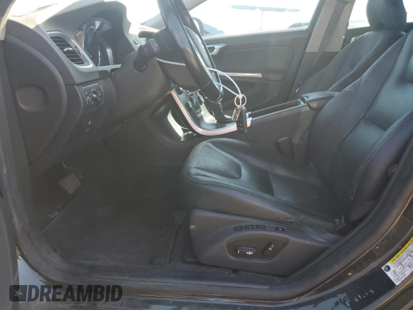 2015 Volvo S60 T5 Platinum with VIN YV1612TD0F2307466, listed as a Copart auction lot 72807063 with 92,151 mi miles. Bid and sale history available at carsss.com. Image 7.