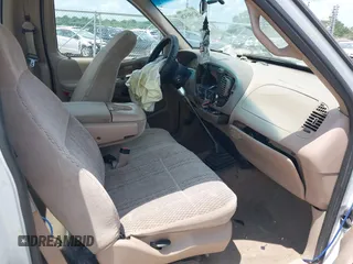 1998 Ford F-150 с VIN 1FTZF172XWKB68955, выставлен на аукционе IAAI как лот 42586926 с пробегом 193 516 миль миль и . История ставок и продаж доступна на DreamBid. Изображение 5.