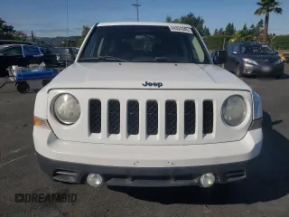 2014 Jeep Patriot Sport with VIN 1C4NJPBA1ED545853, listed as a Copart auction lot 64324345 with 189,302 mi miles and Salvage title. Bid and sale history available at DreamBid. Image 5.