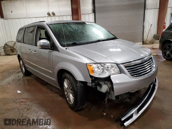 2014 Chrysler Town & Country Touring-L with VIN 2C4RC1CG5ER199878, listed as a Copart auction lot 46840505 with 223,975 mi miles and Clean Title. Bid and sale history available at carsss.com. Image 4.