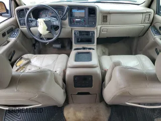 2006 Chevrolet Tahoe Z71 with VIN 1GNEK13Z46R156179, listed as a Copart auction lot 49032545 with 168,758 mi miles and Salvage Title. Bid and sale history available at carsss.com. Image 8.