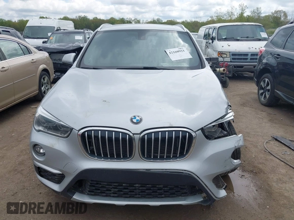 2017 BMW X1 xDrive28i z VIN WBXHT3Z38H4A58246, wystawiony jako IAAI lot #42160921 z przebiegiem 106 795 mil mil oraz . Historia ofert i sprzedaży dostępna na DreamBid. Obrazek 13.