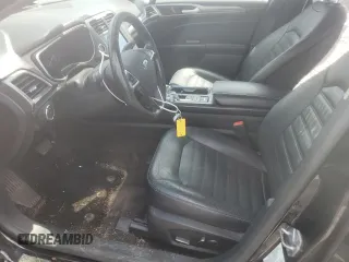 2018 Ford Fusion SE z VIN 3FA6P0LU6JR273861, wystawiony jako Copart lot #55722005 z przebiegiem 127 633 mil mil oraz Szkoda całkowita • Salvage title. Historia ofert i sprzedaży dostępna na DreamBid. Obrazek 7.
