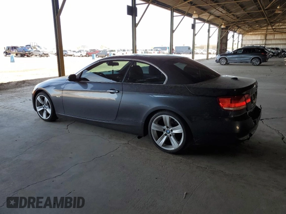 2007 BMW 3 Series 335i z VIN WBAWL73527PX47258, wystawiony jako Copart lot #57913465 z przebiegiem 122 592 mil mil oraz Szkoda całkowita • Salvage title. Historia ofert i sprzedaży dostępna na DreamBid. Obrazek 2.