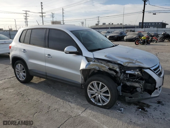 2009 Volkswagen Tiguan S with VIN WVGAV75N89W504515, listed as a Copart auction lot 86021444 with 115,998 mi miles and Salvage Title. Bid and sale history available at carsss.com. Image 4.