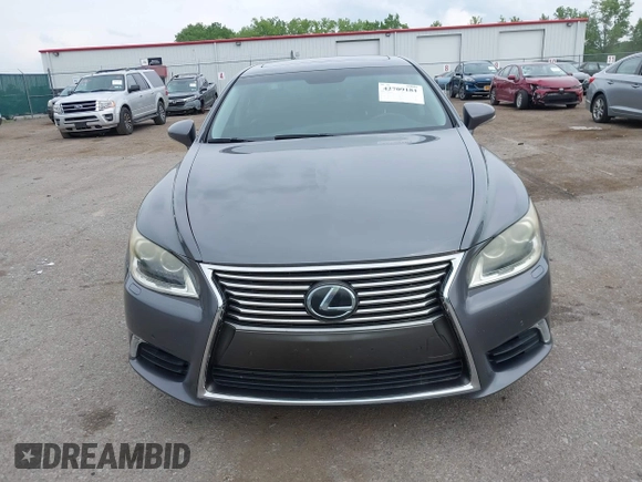 2013 Lexus LS 460 с VIN JTHCL5EF8D5017831, выставлен на аукционе IAAI как лот 42709181 с пробегом 72 271 миль миль и . История ставок и продаж доступна на DreamBid. Изображение 12.