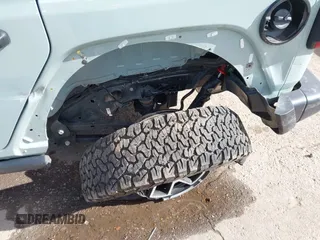 2024 Jeep Wrangler Rubicon с VIN 1C4PJXFG2RW307706, выставлен на аукционе IAAI как лот 41355608 с пробегом 13 378 миль миль и . История ставок и продаж доступна на DreamBid. Изображение 13.