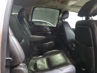 2013 Cadillac Escalade ESV Premium z VIN 1GYS4JEF9DR265575, wystawiony jako Copart lot #46358615 z przebiegiem 285 576 mil mil oraz Szkoda całkowita • Salvage title. Historia ofert i sprzedaży dostępna na DreamBid. Obrazek 12.