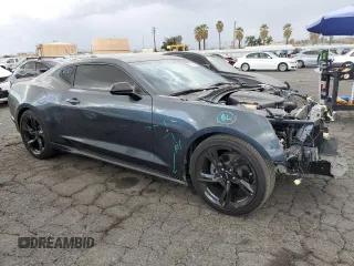 2022 Chevrolet Camaro 2LT with VIN 1G1FD1RS2N0132220, listed as a Copart auction lot 81094014 with 30,464 mi miles and Salvage Title. Bid and sale history available at carsss.com. Image 3.