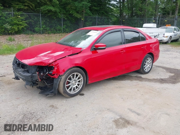 2012 Volkswagen Jetta SE z VIN 3VWDP7AJ7CM421953, wystawiony jako IAAI lot #42504092 z przebiegiem 105 027 mil mil oraz . Historia ofert i sprzedaży dostępna na DreamBid. Obrazek 2.