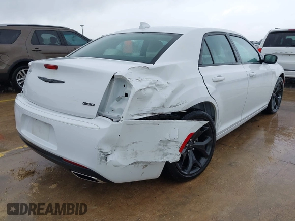 2023 Chrysler 300 Touring with VIN 2C3CCAAG4PH538152, listed as a IAAI auction lot 41894510 with 2,295 mi miles and . Bid and sale history available at DreamBid. Image 4.