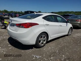 2013 Hyundai Elantra GLS z VIN 5NPDH4AE1DH374119, wystawiony jako Copart lot #56382775 z przebiegiem 118 116 mil mil oraz Szkoda całkowita • Salvage title. Historia ofert i sprzedaży dostępna na DreamBid. Obrazek 3.