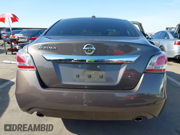 2015 Nissan Altima 2.5 S with VIN 1N4AL3AP9FN385035, listed as a IAAI auction lot 41969896 with 86,711 mi miles. Bid and sale history available at carsss.com. Image 17.