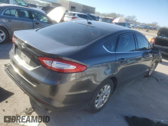 2016 Ford Fusion S with VIN 3FA6P0G72GR341196, listed as a Copart auction lot 81488924 with 110,262 mi miles and Salvage Title. Bid and sale history available at carsss.com. Image 3.