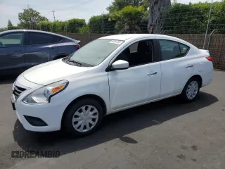 2019 Nissan Versa SV z VIN 3N1CN7AP2KL839305, wystawiony jako Copart lot #55250155 z przebiegiem 115 739 mil mil oraz Szkoda całkowita • Salvage title. Historia ofert i sprzedaży dostępna na DreamBid. Obrazek 1.