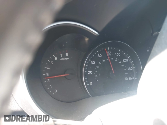 2014 Kia Sorento LX с VIN 5XYKT3A62EG455941, выставлен на аукционе IAAI как лот 42138589 с пробегом Не указан миль и . История ставок и продаж доступна на DreamBid. Изображение 7.
