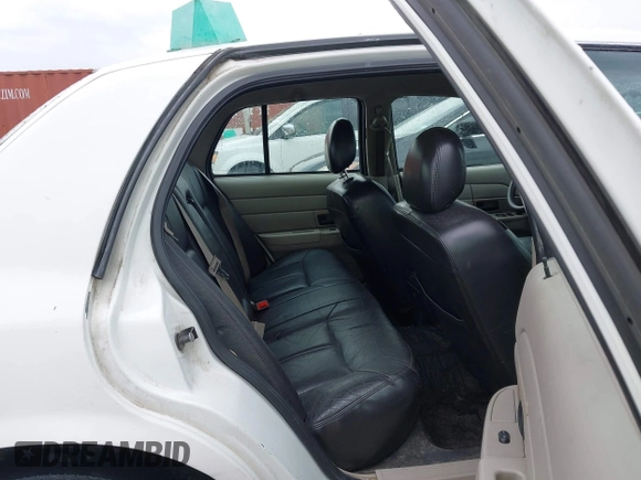 2008 Ford Police Interceptor с VIN 2FAHP71V48X155882, выставлен на аукционе IAAI как лот 41929332 с пробегом Не указан миль и . История ставок и продаж доступна на DreamBid. Изображение 8.