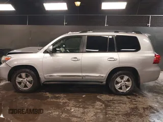 2013 Toyota Land Cruiser with VIN JTMHY7AJ8D4011273, listed as a IAAI auction lot 41351783 with 121,192 mi miles. Bid and sale history available at carsss.com. Image 14.