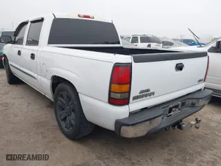 2007 GMC Sierra 1500 Classic SL with VIN 2GTEC13V571169357, listed as a IAAI auction lot 41709256 with 250,542 mi miles. Bid and sale history available at carsss.com. Image 3.