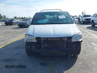 2018 Dodge Grand Caravan SXT with VIN 2C4RDGCG5JR179043, listed as a IAAI auction lot 41642462 with 117,264 mi miles and . Bid and sale history available at DreamBid. Image 6.