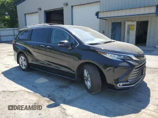 2022 Toyota Sienna Limited with VIN 5TDZSKFC4NS064982, listed as a Copart auction lot 57574594 with 28,142 mi miles and Salvage Title. Bid and sale history available at carsss.com. Image 4.
