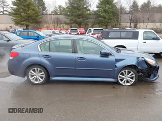 2013 Subaru Legacy Premium z VIN 4S3BMBG67D3014047, wystawiony jako IAAI lot #41821245 z przebiegiem 242 863 mil mil oraz . Historia ofert i sprzedaży dostępna na DreamBid. Obrazek 14.