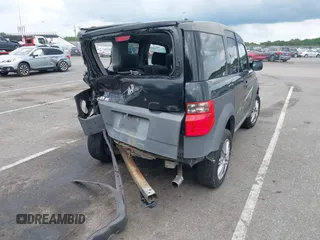 2003 Honda Element EX z VIN 5J6YH28543L017257, wystawiony jako IAAI lot #42391189 z przebiegiem 142 104 mil mil oraz . Historia ofert i sprzedaży dostępna na DreamBid. Obrazek 4.