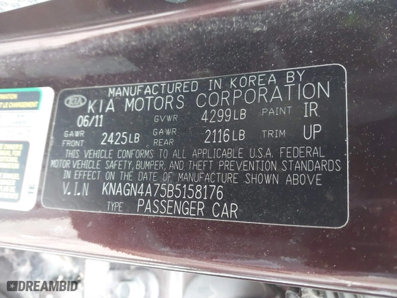 2011 Kia Optima EX with VIN KNAGN4A75B5158176, listed as a IAAI auction lot 41553536 with 140,785 mi miles. Bid and sale history available at carsss.com. Image 9.