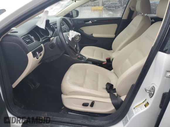 2017 Volkswagen Jetta SEL z VIN 3VWL17AJ8HM252191, wystawiony jako Copart lot #59331425 z przebiegiem 77 537 mil mil oraz Szkoda całkowita • Salvage title. Historia ofert i sprzedaży dostępna na DreamBid. Obrazek 7.