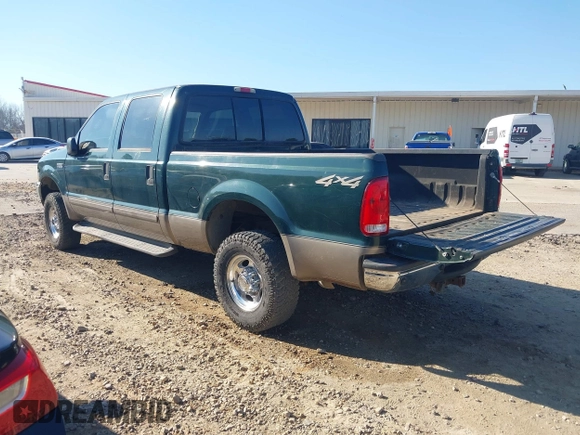 2003 Ford Super Duty F-250 XL with VIN 1FTNW21S23EA08088, listed as a IAAI auction lot 41671180 with 250,765 mi miles. Bid and sale history available at carsss.com. Image 3.