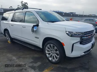 2021 Chevrolet Suburban Premier z VIN 1GNSKFKDXMR185737, wystawiony jako IAAI lot #42087355 z przebiegiem Nie podano mil oraz . Historia ofert i sprzedaży dostępna na DreamBid. Obrazek 1.