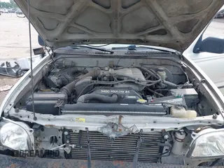 2004 Toyota Tacoma PreRunner with VIN 5TEGN92N24Z407112, listed as a IAAI auction lot 42290814 with 261,850 mi miles and . Bid and sale history available at DreamBid. Image 10.