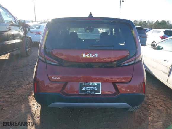 2025 Kia Soul LX with VIN KNDJ23AU4S7246321, listed as a IAAI auction lot 41202190 with 102 mi miles. Bid and sale history available at carsss.com. Image 16.
