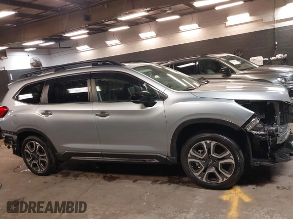2024 Subaru Ascent Touring z VIN 4S4WMAWD0R3427104, wystawiony jako IAAI lot #42256127 z przebiegiem 1 461 mil mil oraz . Historia ofert i sprzedaży dostępna na DreamBid. Obrazek 14.