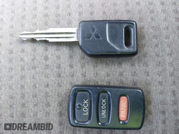 2000 Mitsubishi Montero LS z VIN JA4LS31H2YP027291, wystawiony jako IAAI lot #42519886 z przebiegiem 249 915 mil mil oraz . Historia ofert i sprzedaży dostępna na DreamBid. Obrazek 11.