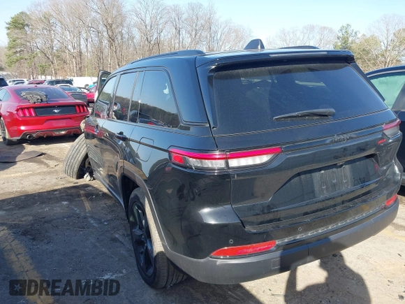 2024 Jeep Grand Cherokee Laredo X with VIN 1C4RJGAG7RC142320, listed as a IAAI auction lot 41709639 with 30,336 mi miles and . Bid and sale history available at DreamBid. Image 3.