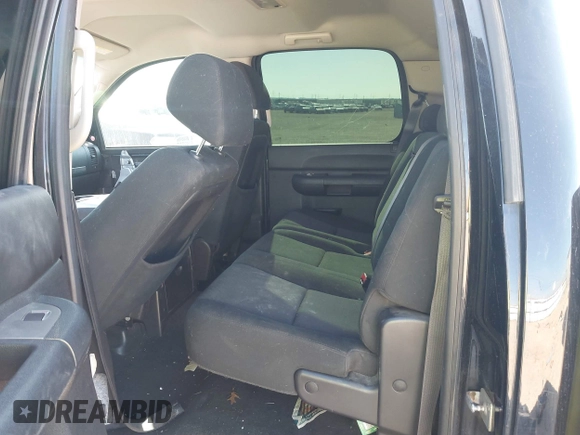 2011 Chevrolet Silverado 1500 LT with VIN 3GCPKSE38BG395583, listed as a IAAI auction lot 41486984 with 134,615 mi miles and . Bid and sale history available at DreamBid. Image 8.