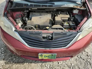 2013 Toyota Sienna LE AAS z VIN 5TDKK3DC6DS362510, wystawiony jako Copart lot #65827725 z przebiegiem 175 045 mil mil oraz Czysty tytuł • Clean title. Historia ofert i sprzedaży dostępna na DreamBid. Obrazek 12.