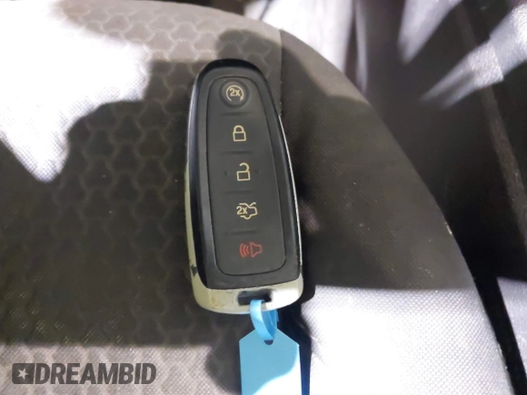 2019 Ford Escape SE z VIN 1FMCU9GDXKUA54699, wystawiony jako IAAI lot #41667188 z przebiegiem 127 376 mil mil oraz . Historia ofert i sprzedaży dostępna na DreamBid. Obrazek 11.